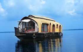Aqua Castle Houseboat - By Aqua Jumbo Houseboats